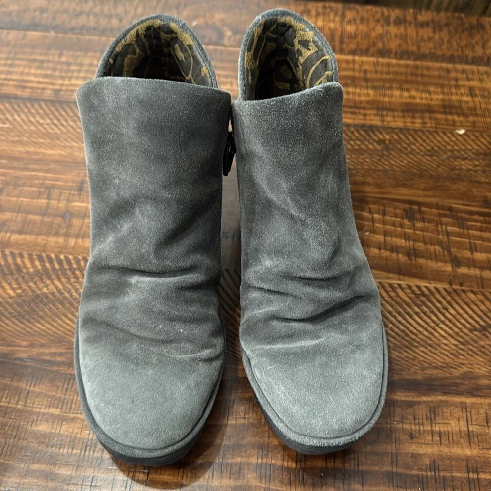 FLY LONDON YIP Diesel Oil Suede Booties
